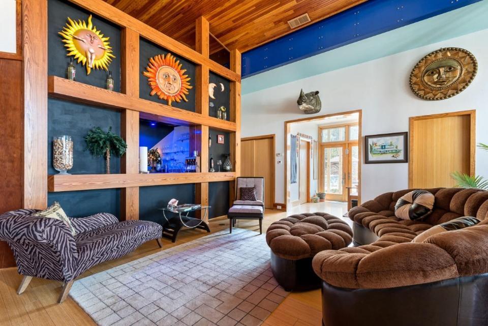 Glass House Winery Bed And Breakfast Earlysville Exterior photo